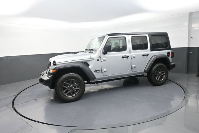Used 2024 Jeep Wrangler Unlimited Sport AWD/4WD image 44