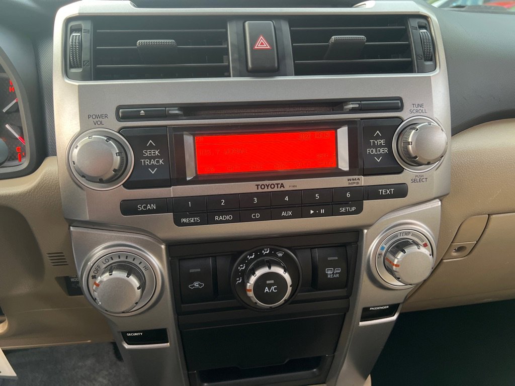 Used 2011 Toyota 4Runner SR5 image 27