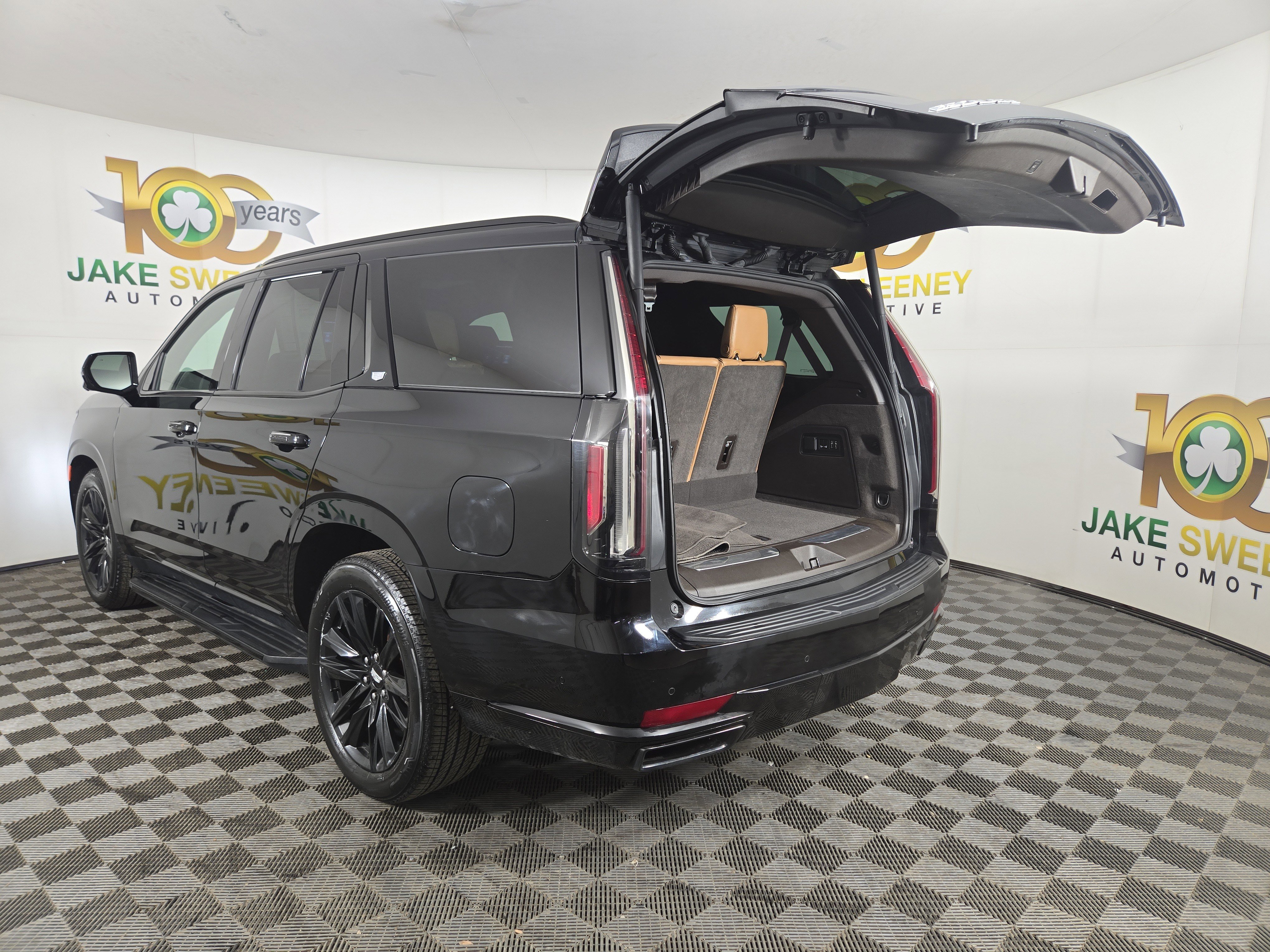 Certified 2022 Cadillac Escalade Sport w/ Touring Package image 35