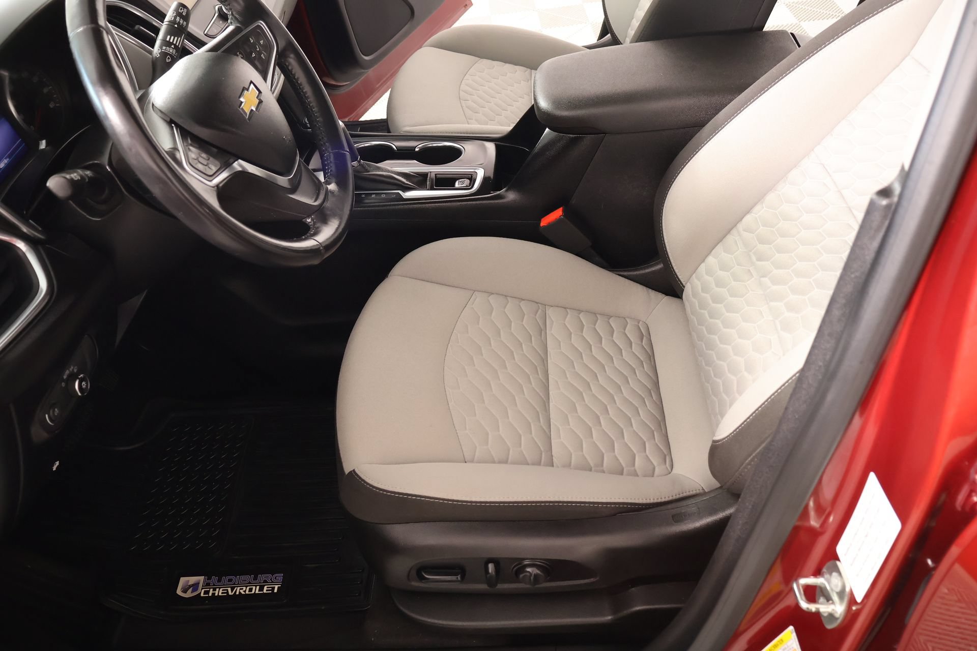 Used 2019 Chevrolet Equinox LT FWD image 11
