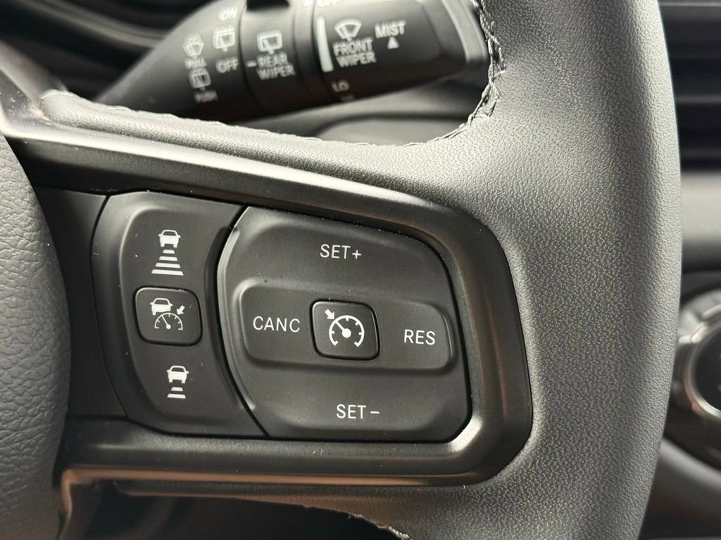 Used 2025 Jeep Wrangler Unlimited Rubicon image 30