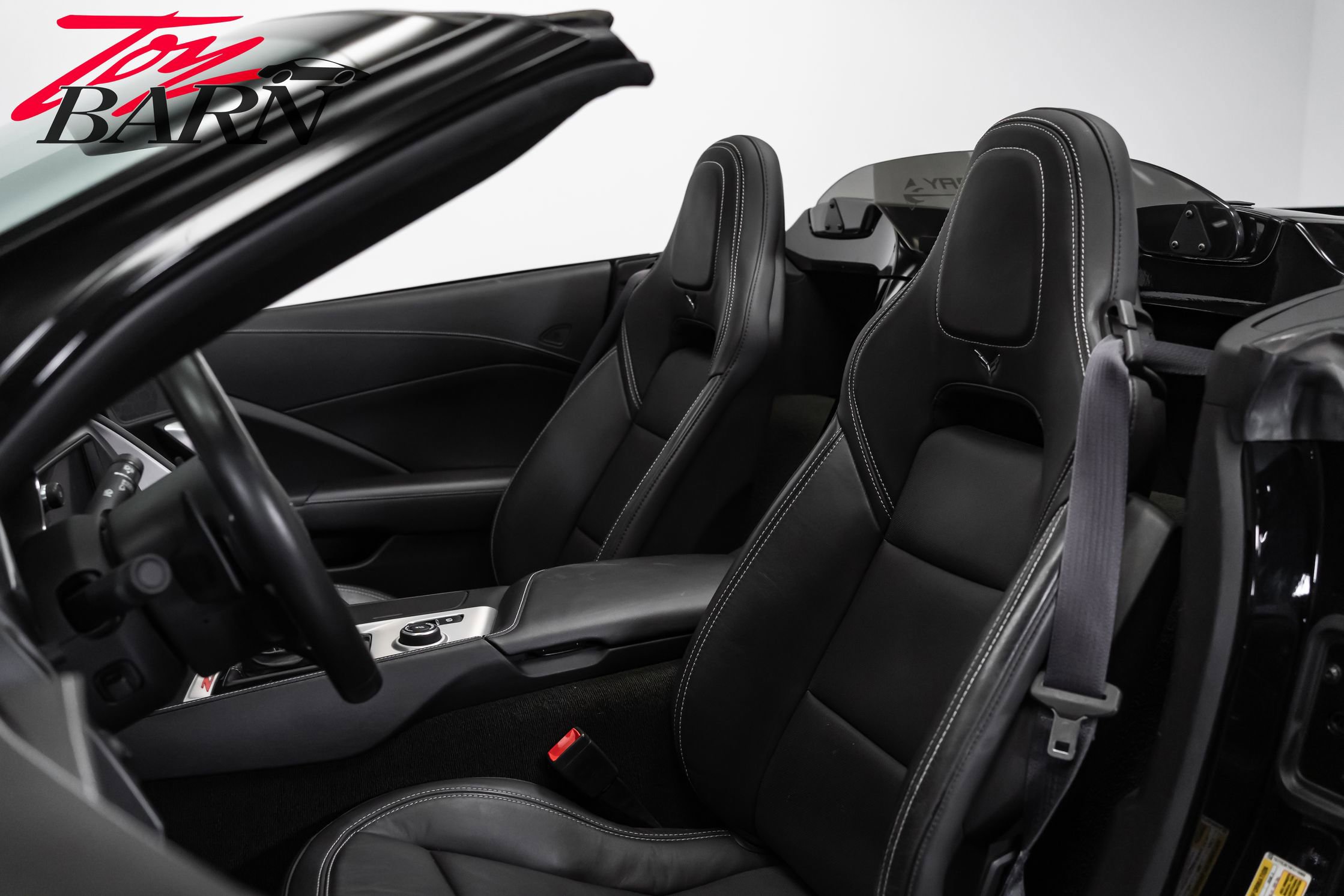 Used 2015 Chevrolet Corvette Stingray Convertible w/ 2LT Preferred Equipment Group RWD image 30