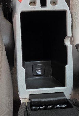 Used 2016 Jeep Renegade Latitude FWD image 26
