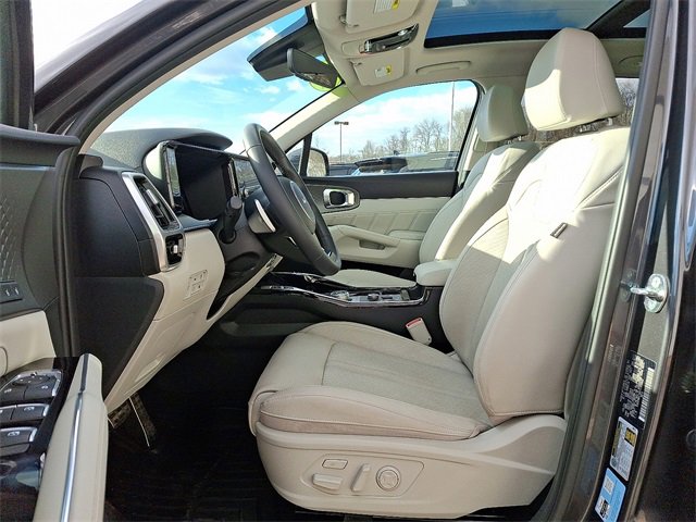 Used 2023 Kia Sorento SX Prestige image 13