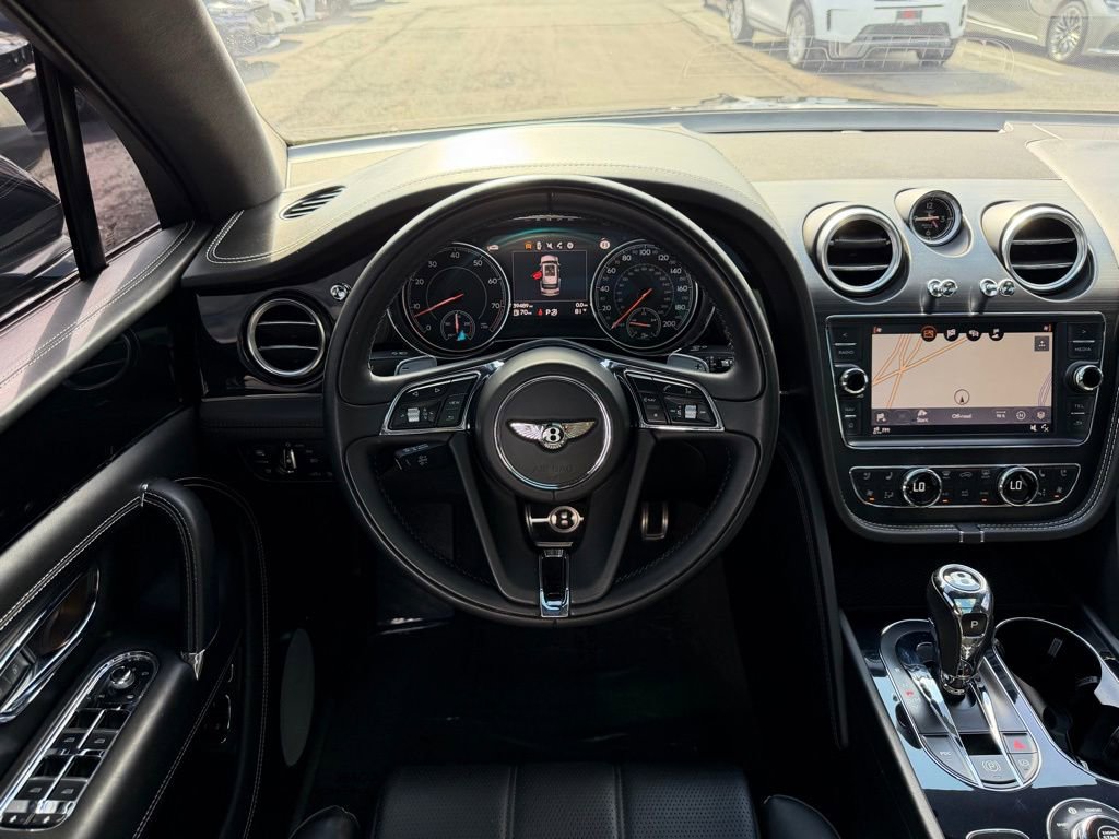 Used 2019 Bentley Bentayga image 26