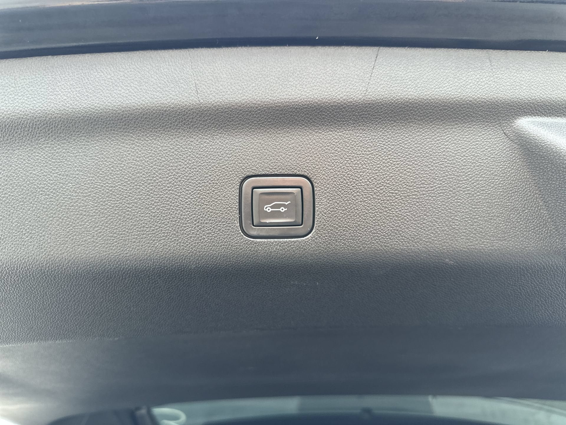 Certified 2021 Chevrolet Tahoe Z71 AWD/4WD image 33