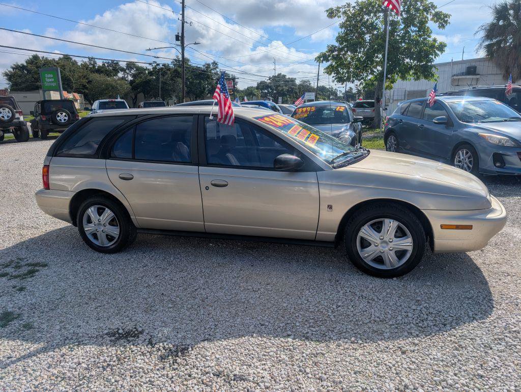 Used 1997 Saturn S-Series SW2 FWD image 4