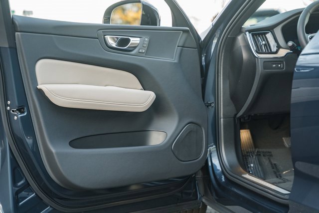 New 2026 Volvo XC60 T8 Plus w/ Protection Package Premier image 36