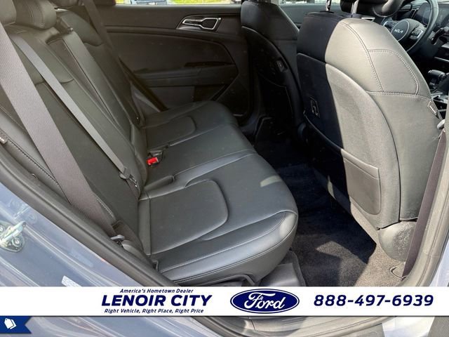Used 2025 Kia Sportage EX FWD image 12