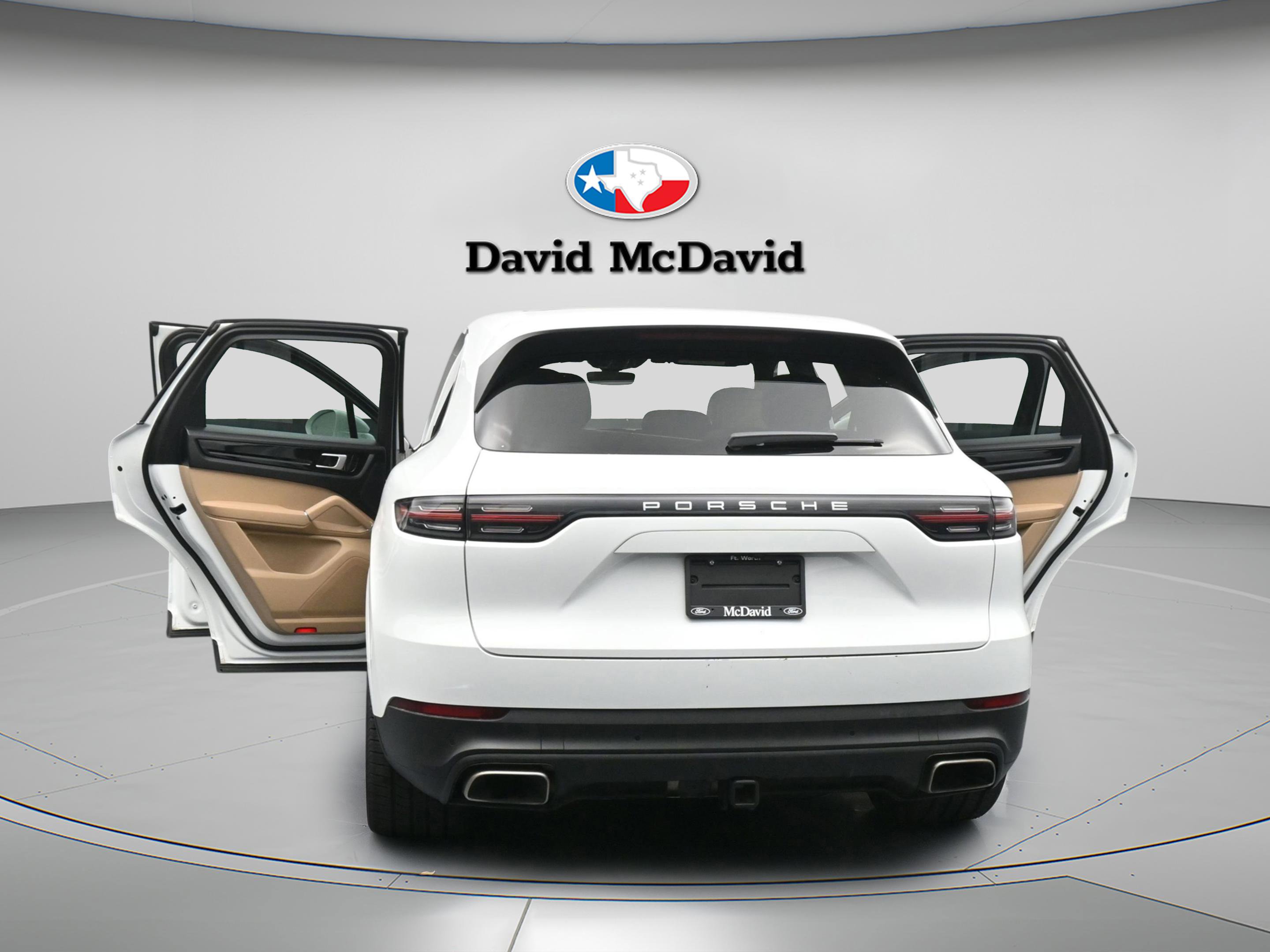 Used 2022 Porsche Cayenne image 15