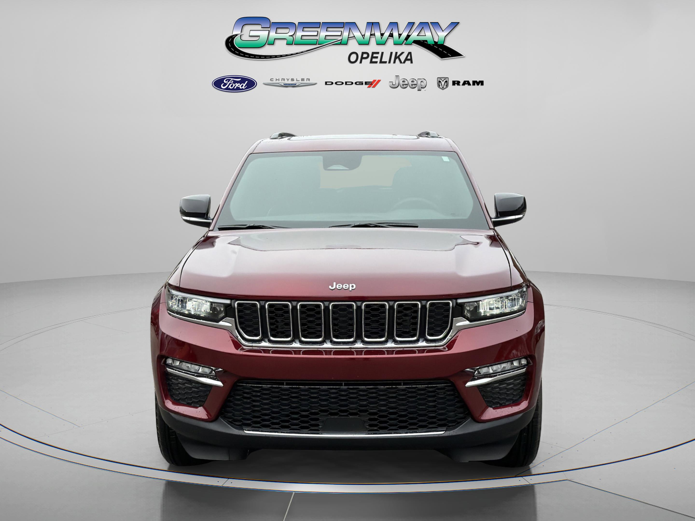 Used 2025 Jeep Grand Cherokee Limited w/ Trailer Tow Package image 6