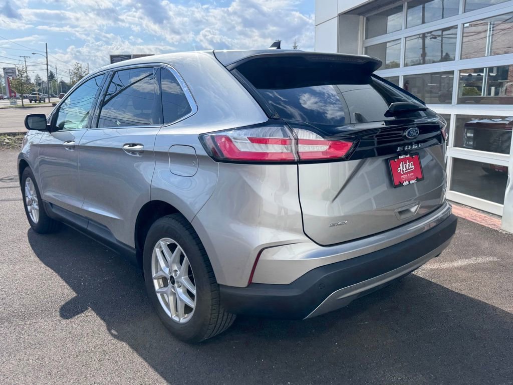 Used 2023 Ford Edge SEL w/ Convenience Package AWD/4WD image 3