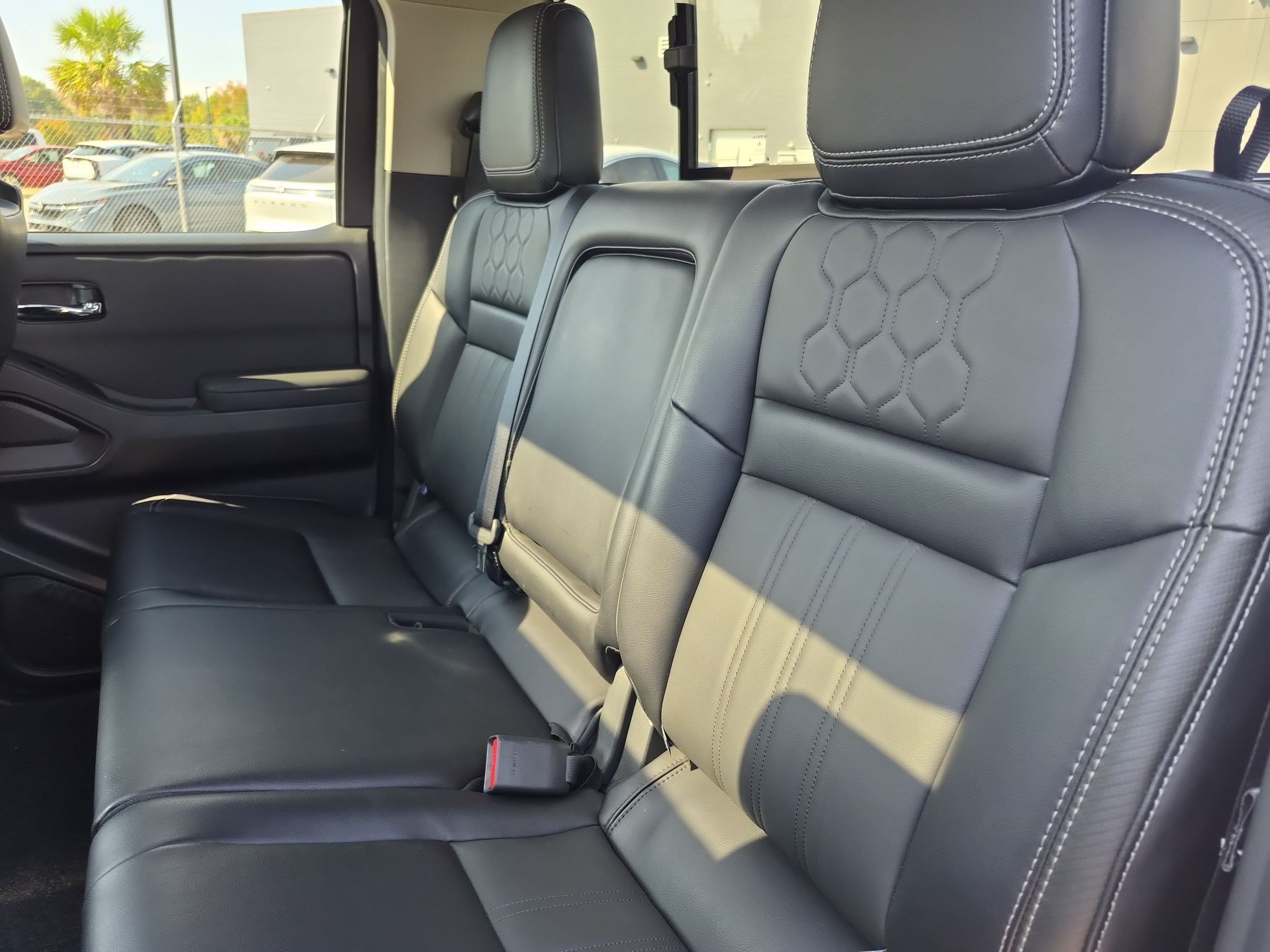 Certified 2024 Nissan Frontier SL w/ Technology Package RWD image 28