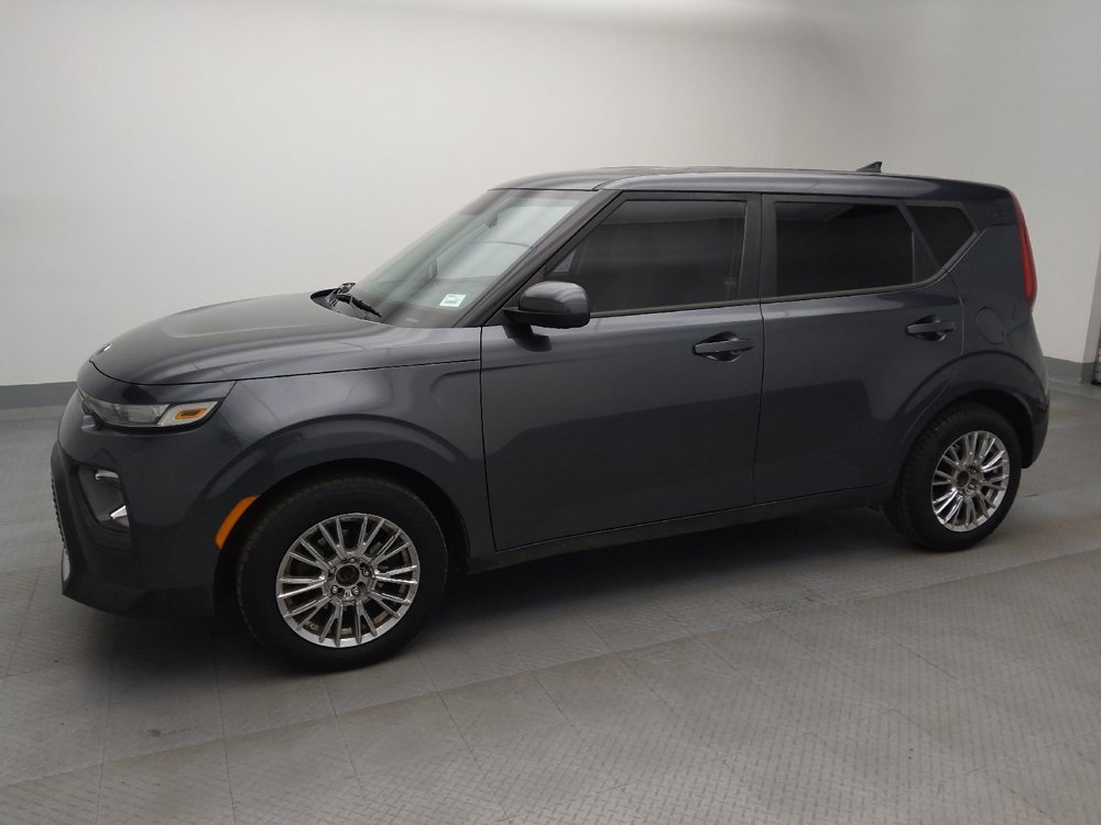 Used 2020 Kia Soul LX image 2