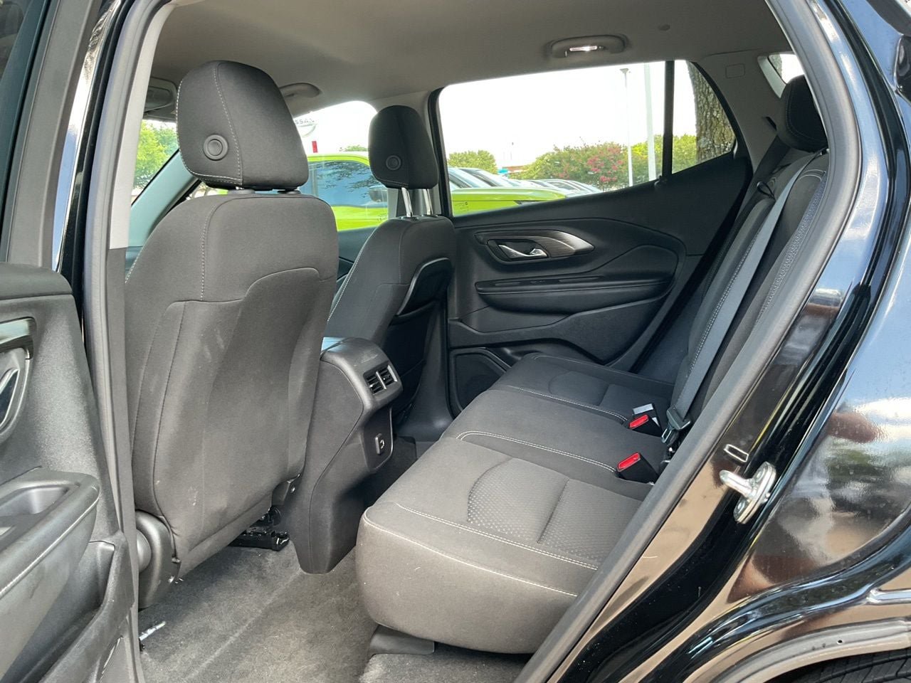 Used 2024 GMC Terrain SLE FWD image 7