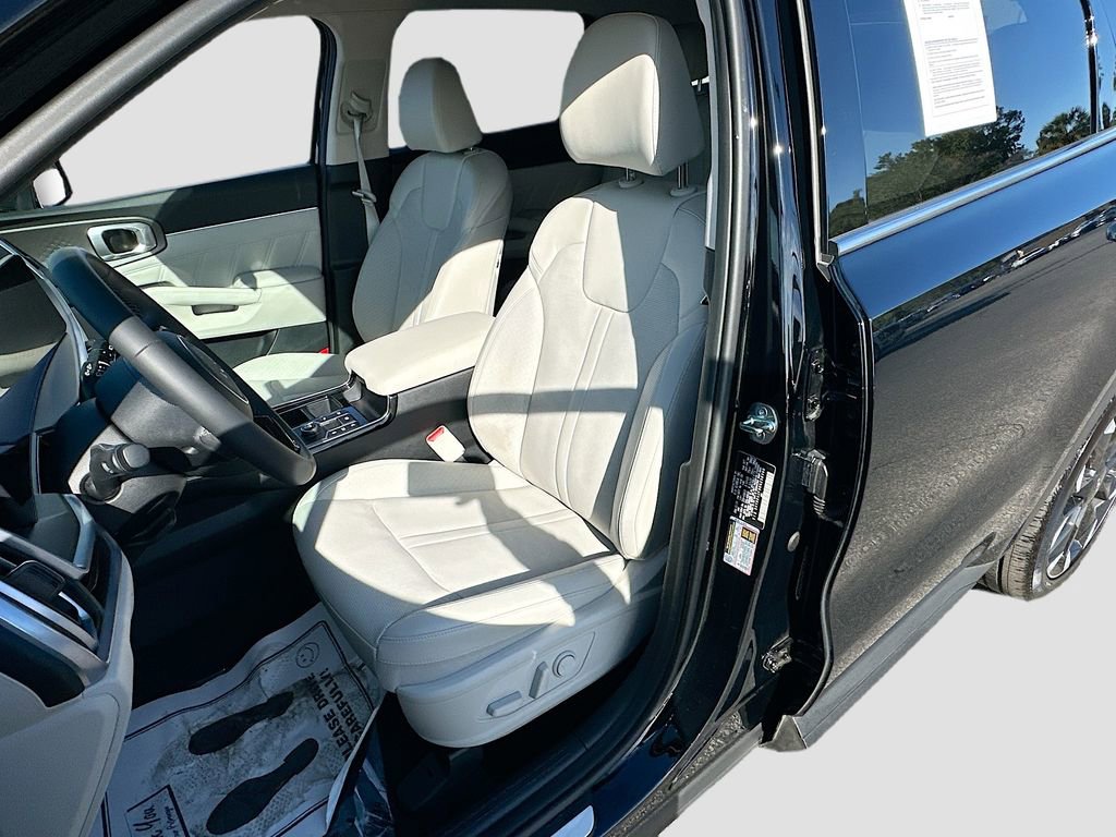 Certified 2024 Kia Sorento SX image 21