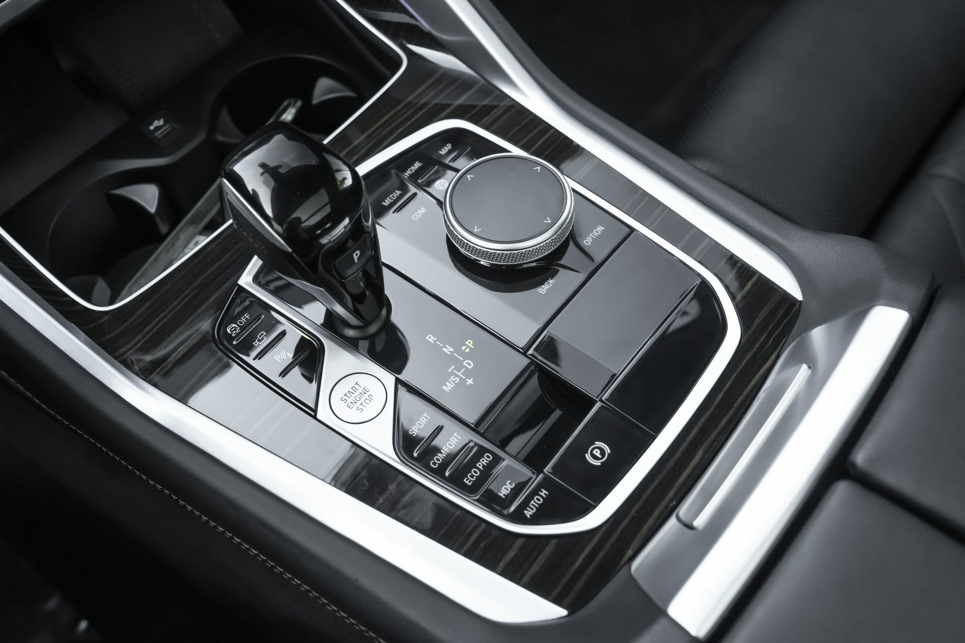 Used 2023 BMW X6 xDrive40i w/ Climate Comfort Package image 17