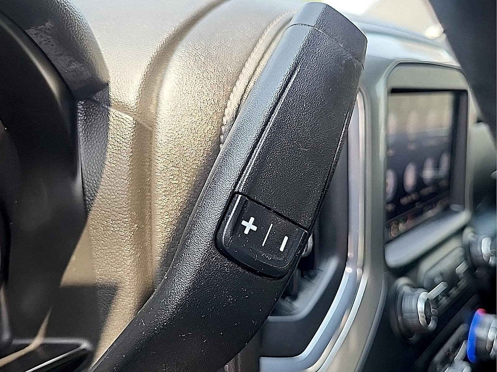 Used 2021 Chevrolet Silverado 1500 LT Trail Boss w/ Convenience Package II AWD/4WD image 23