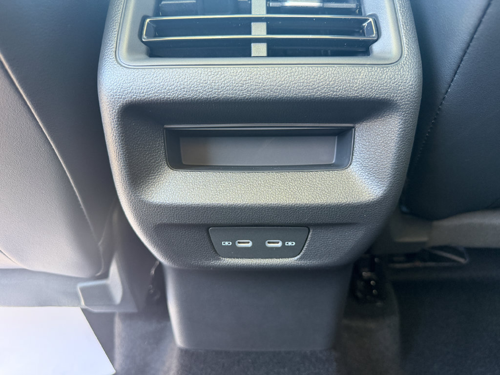 New 2026 Volkswagen Tiguan SE AWD/4WD image 24