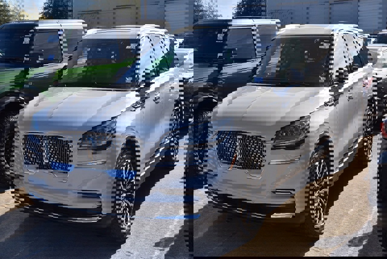 Used 2023 Lincoln Aviator 2WD w/ Premium Package