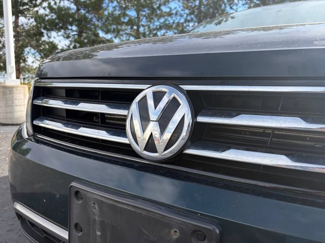 Used 2018 Volkswagen Tiguan S w/ 3rd Row Seat Package AWD/4WD image 23