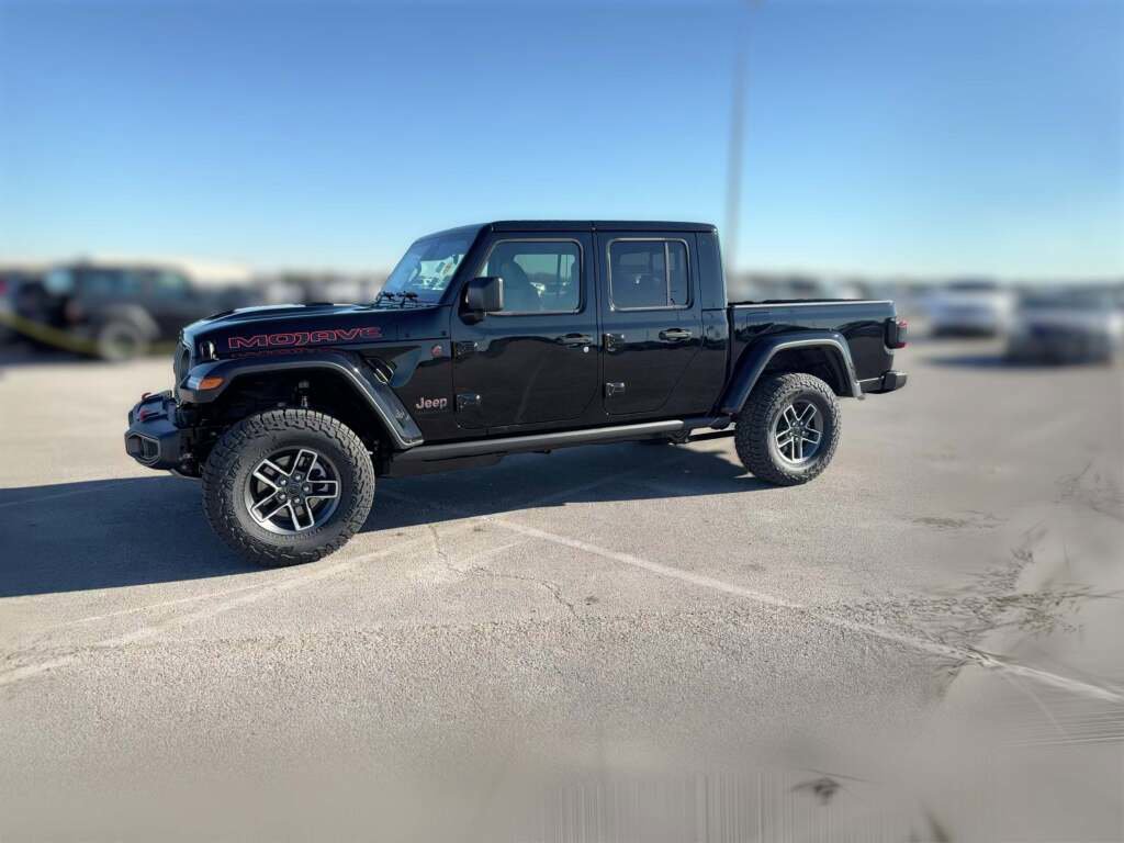 New 2026 Jeep Gladiator Mojave image 5