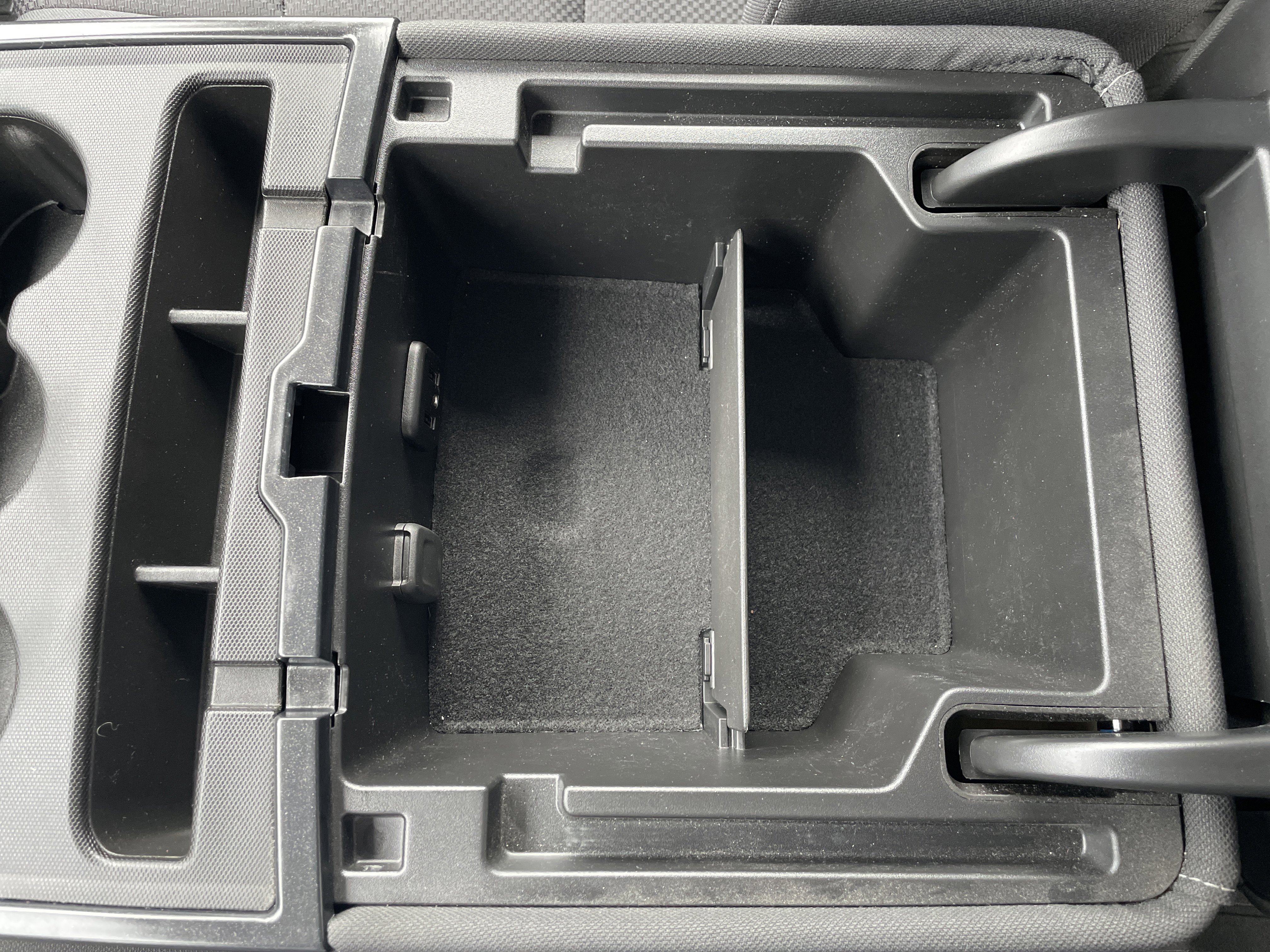 Used 2018 Chevrolet Silverado 1500 LT w/ All Star Edition image 39