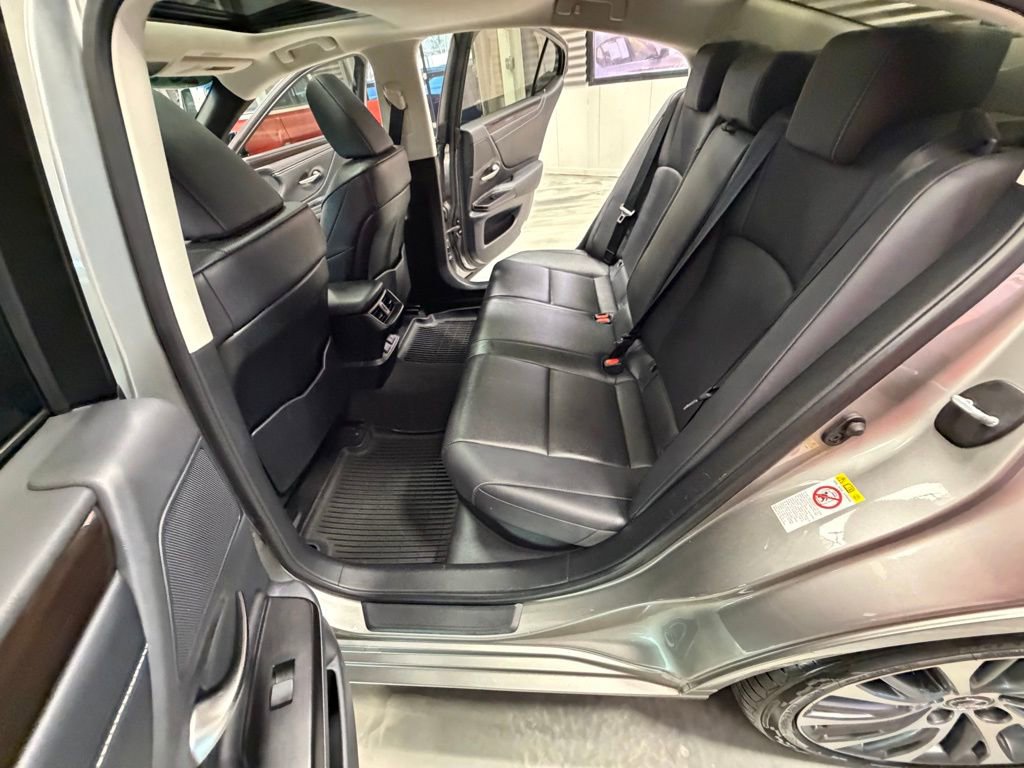 Used 2019 Lexus ES 300h w/ Premium Package image 51