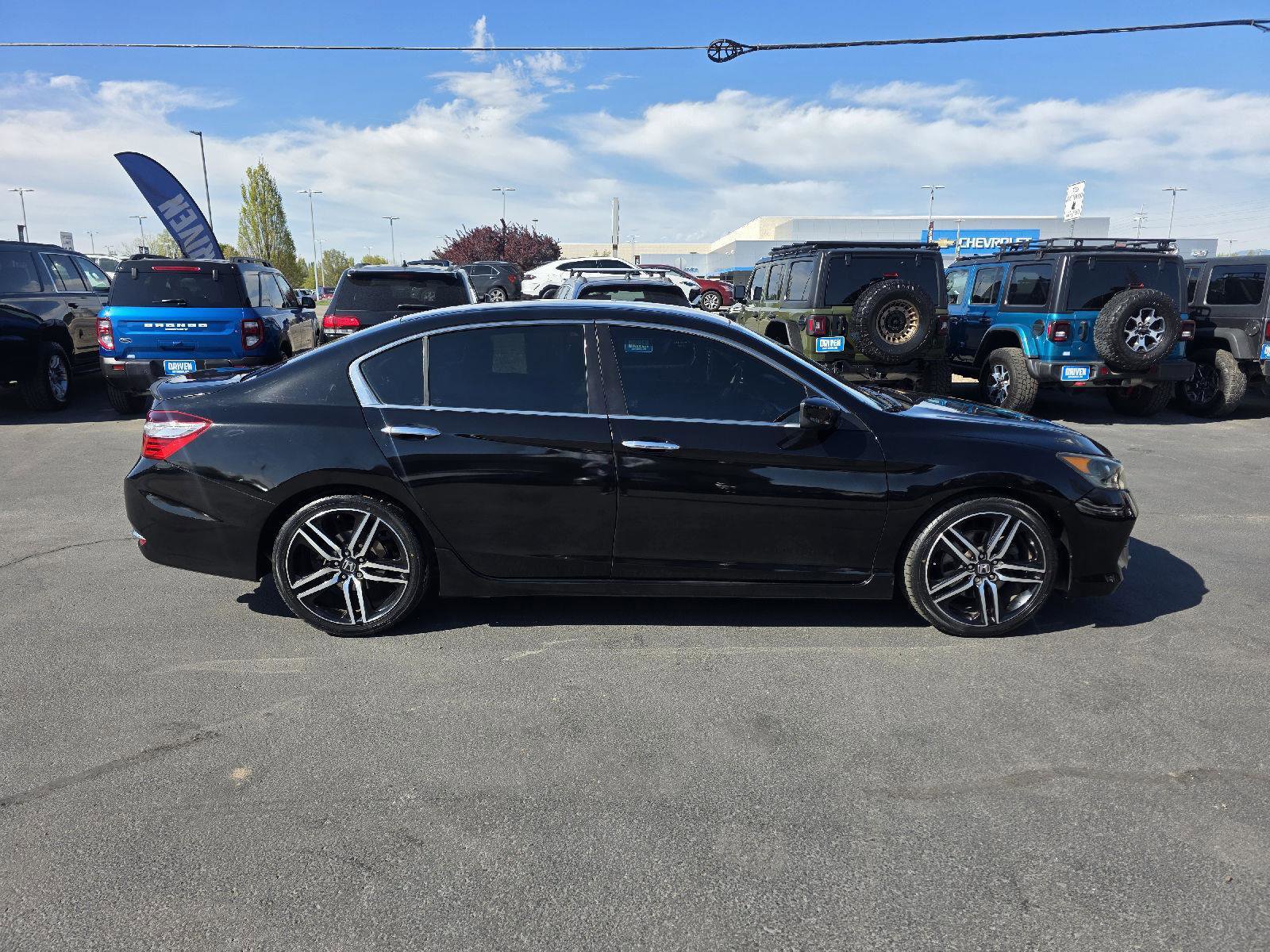 Used 2017 Honda Accord Sport image 4