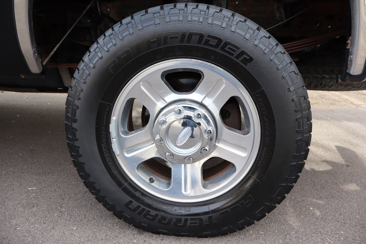 Used 2005 Ford F350 Lariat image 42