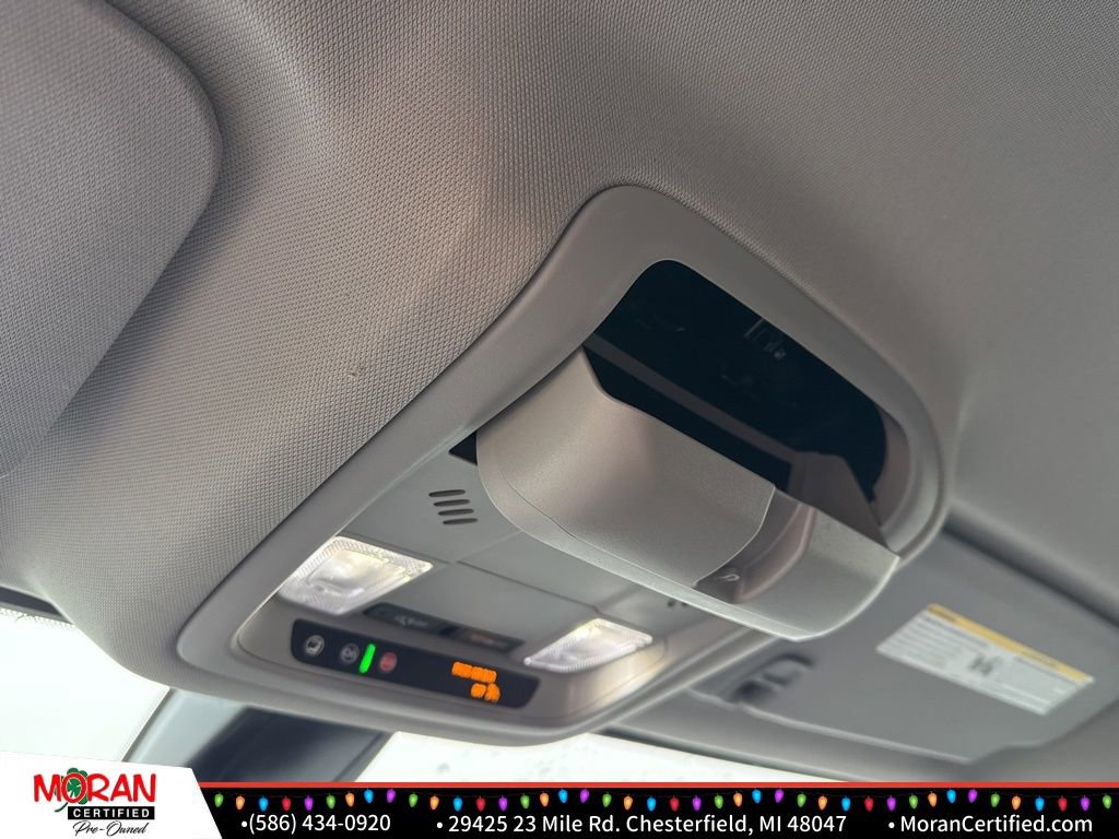 Used 2023 GMC Acadia SLE w/ Driver Convenience Package image 20