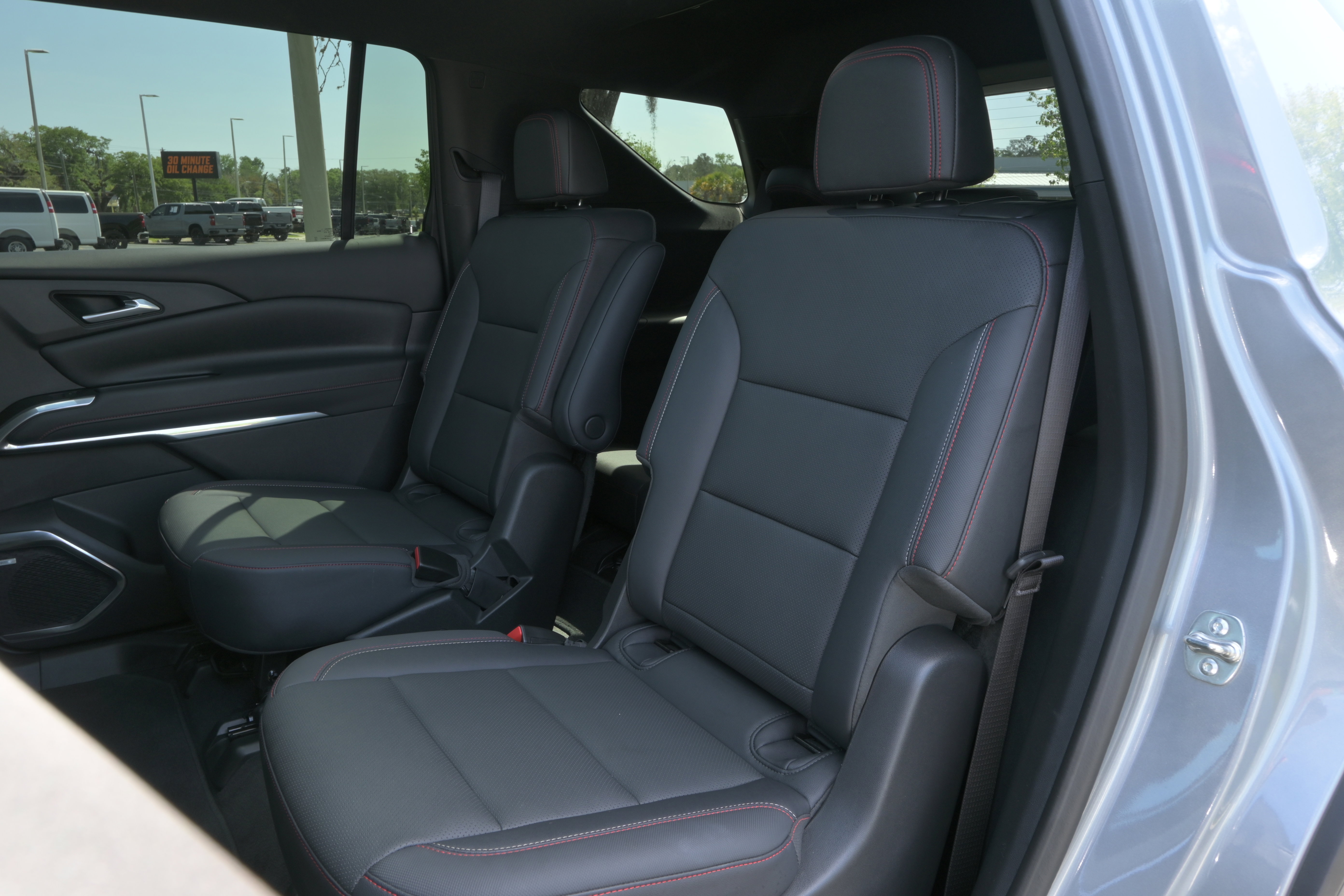 Used 2024 Chevrolet Traverse Z71 w/ Enhanced Driving Package AWD/4WD image 11