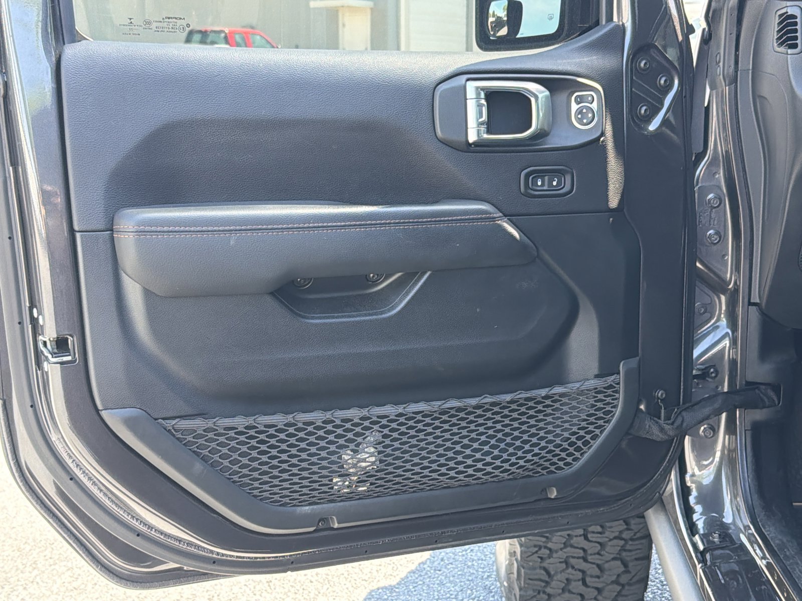 Used 2022 Jeep Wrangler Unlimited Rubicon w/ Xtreme Recon 35" Tire Package image 31