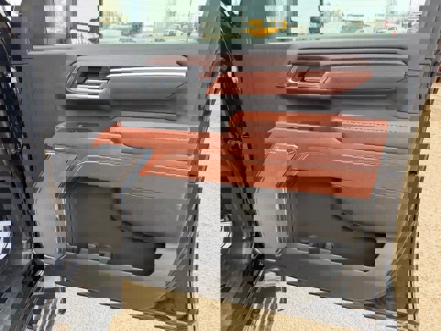 Used 2024 GMC Sierra 3500 Denali Ultimate image 25