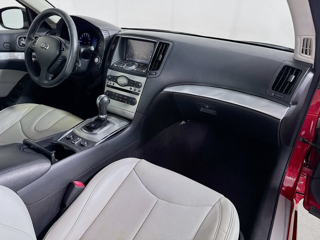 Used 2014 INFINITI Q60 Convertible w/ Premium Package RWD image 36