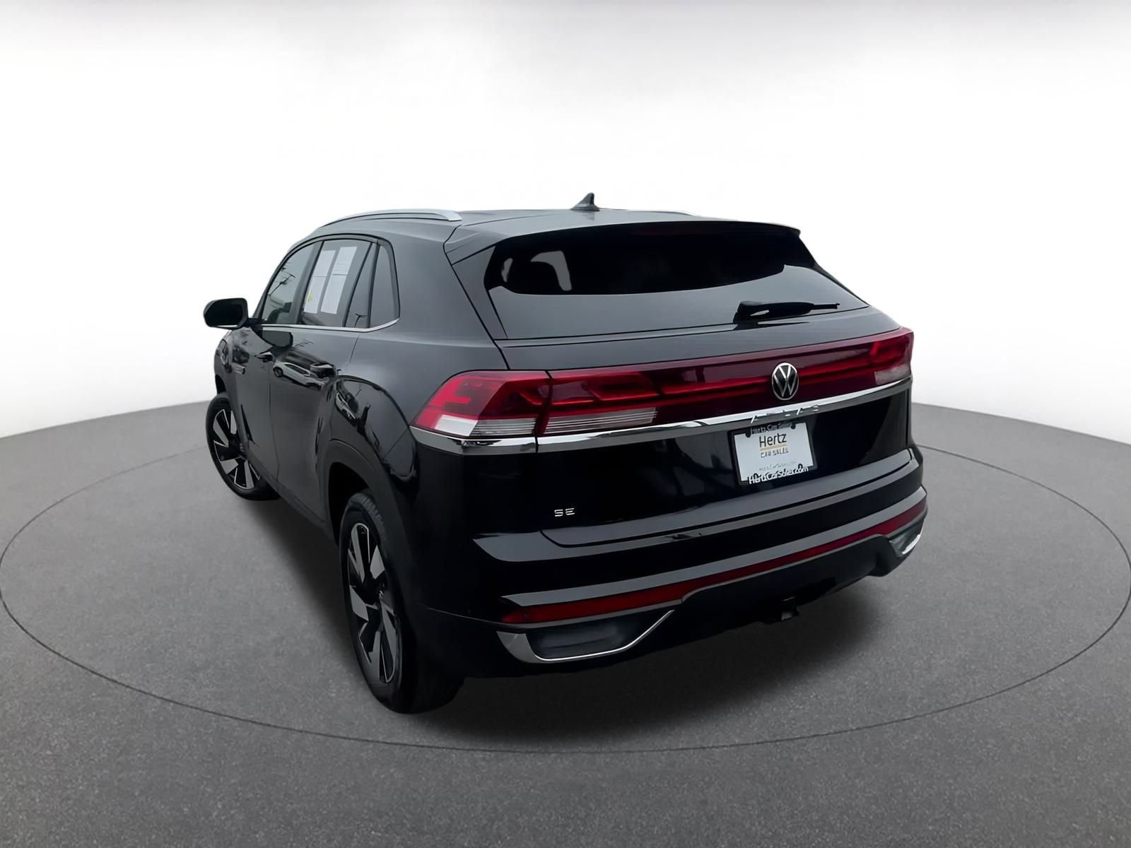 Used 2025 Volkswagen Atlas Cross Sport SE image 11