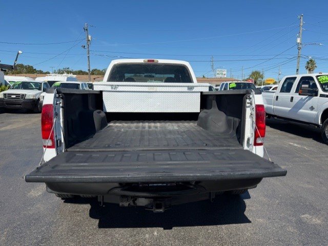 Used 2005 Ford F350 XL image 8