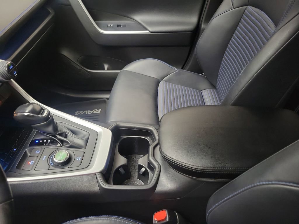 Used 2020 Toyota RAV4 XSE image 29