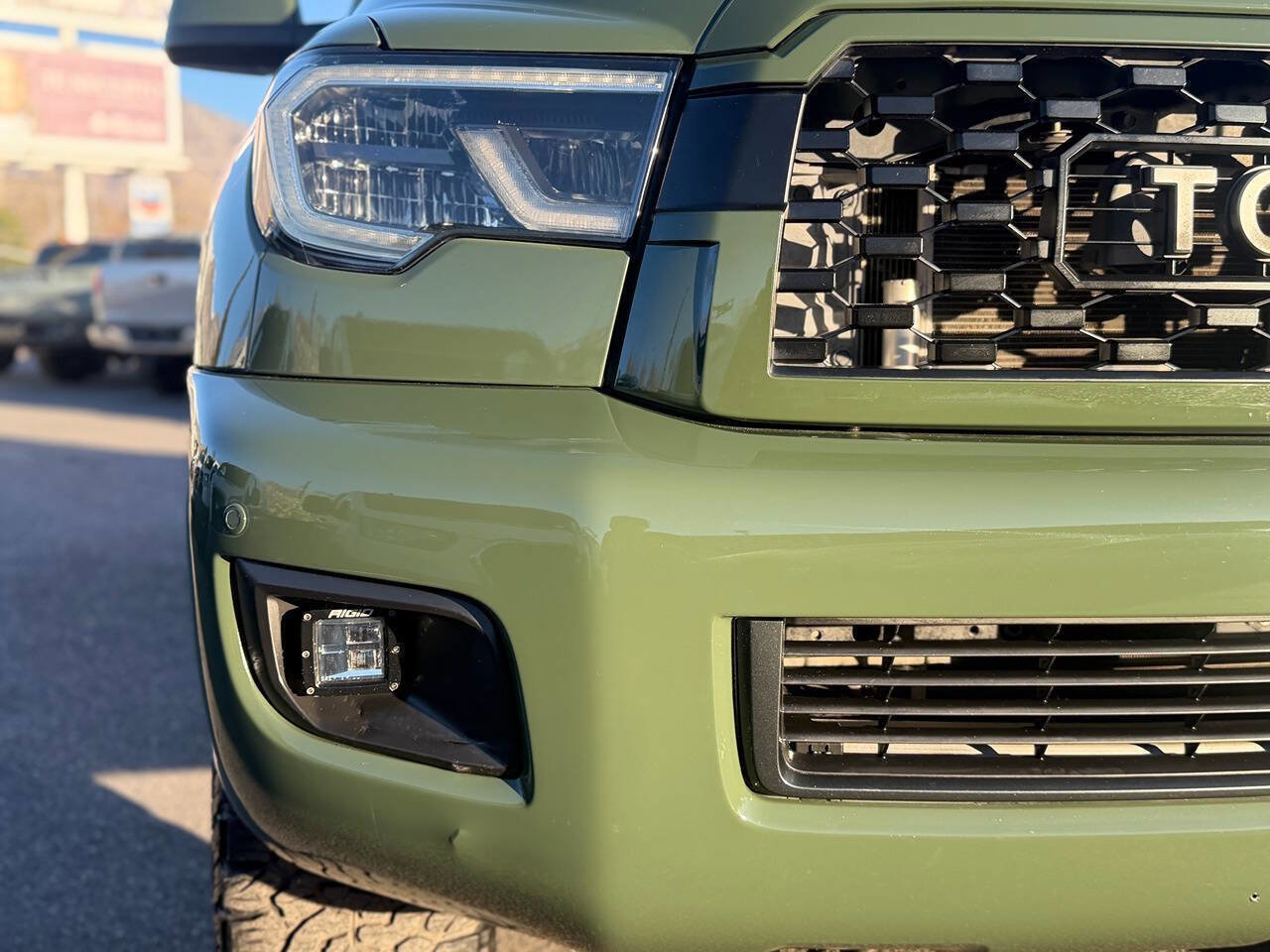 Used 2020 Toyota Sequoia TRD Pro AWD/4WD image 84