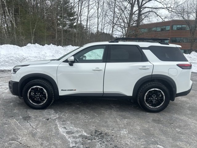 Used 2025 Nissan Pathfinder Rock Creek image 9