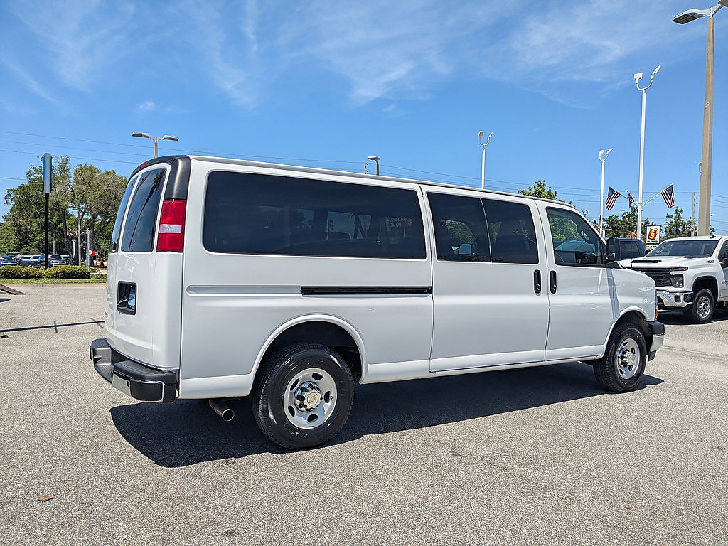 Certified 2024 Chevrolet Express 3500 LT w/ LT Preferred Equipment Group RWD image 6