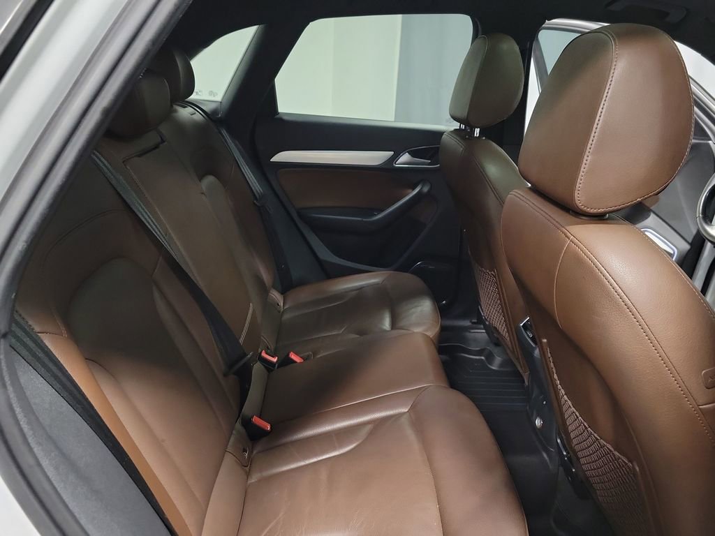 Used 2018 Audi Q3 2.0T Premium Plus w/ Premium Plus Package image 23