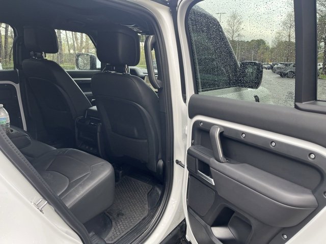 Certified 2025 Land Rover Defender 110 X-Dynamic SE image 12