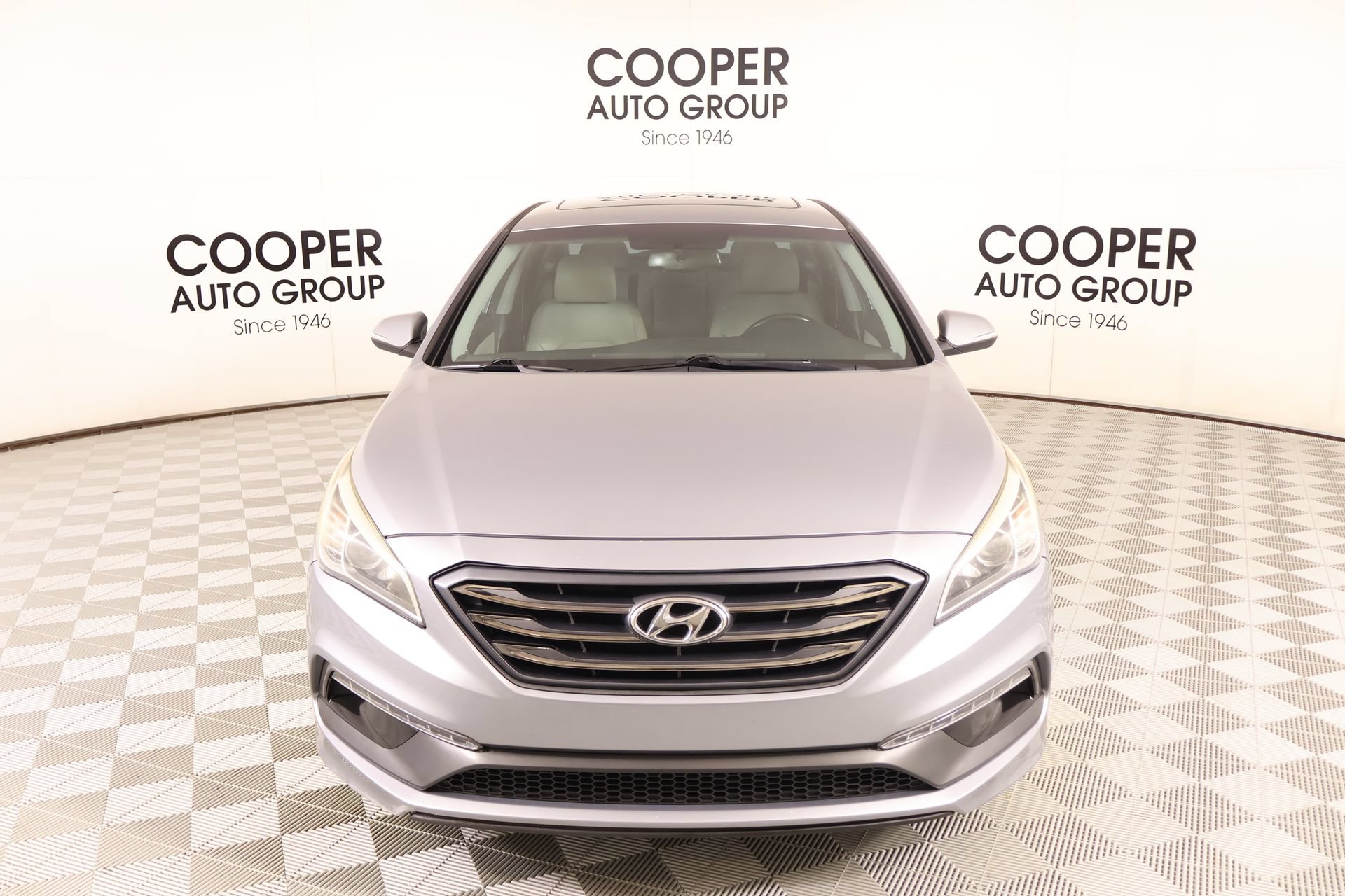 Used 2017 Hyundai Sonata Sport w/ Value Edition Package 02 FWD image 9