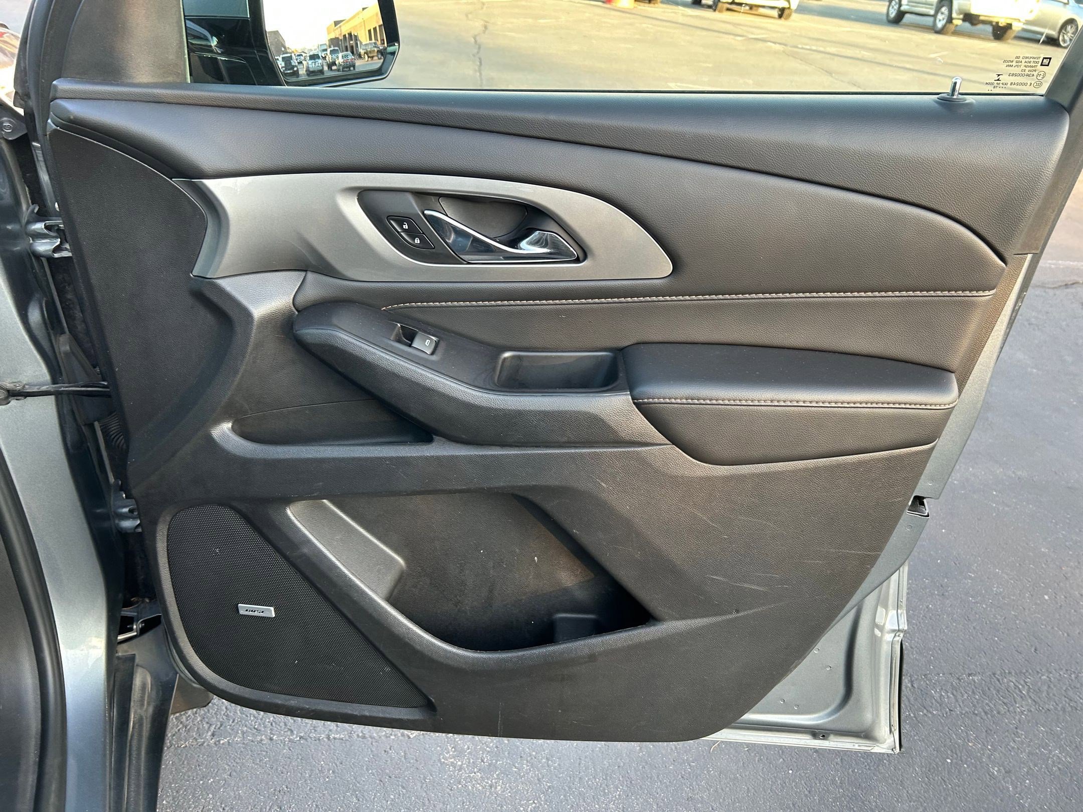 Used 2018 Chevrolet Traverse LT image 27