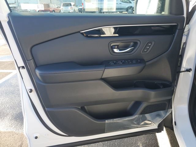 New 2025 Honda Pilot Touring image 39