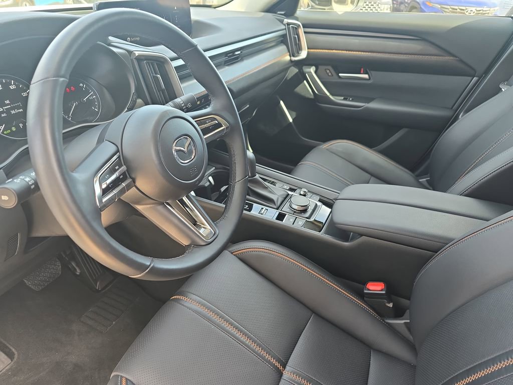 Used 2025 MAZDA CX-50 AWD 2.5 Hybrid w/ Premium Pkg image 16