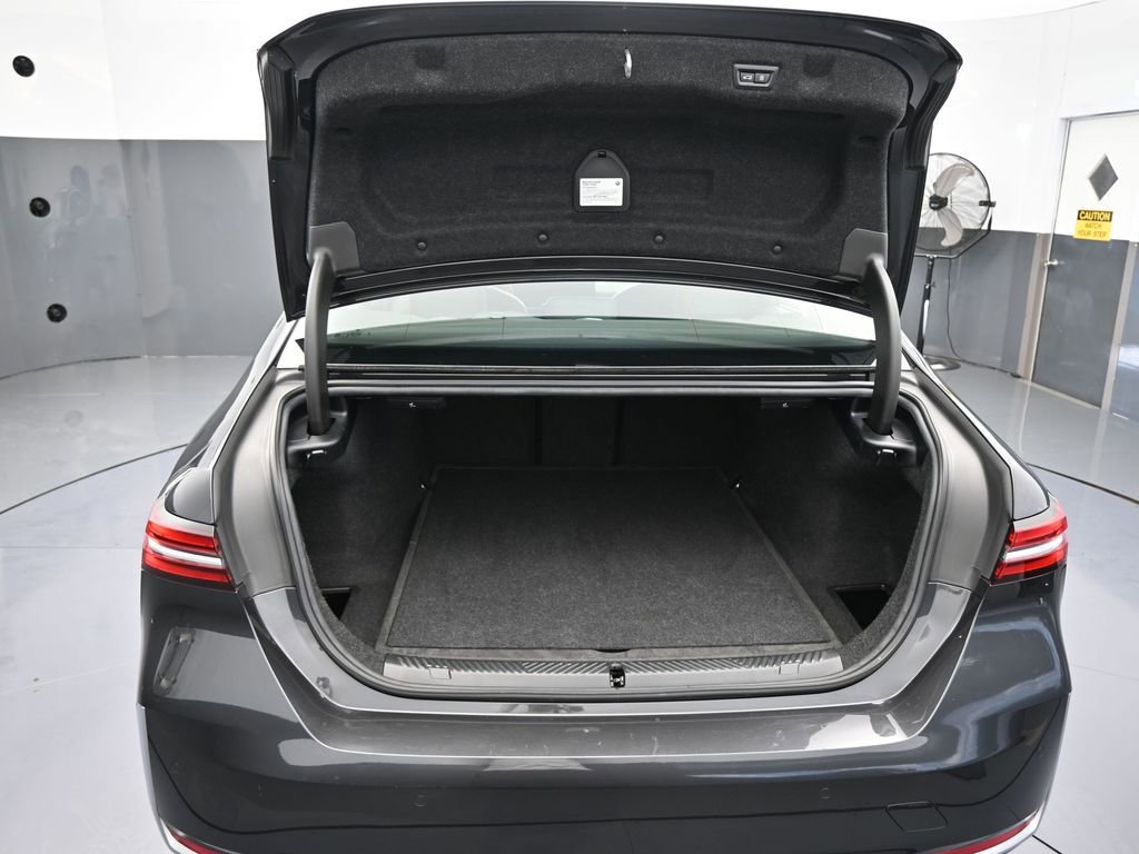 Used 2024 BMW 530i xDrive image 42