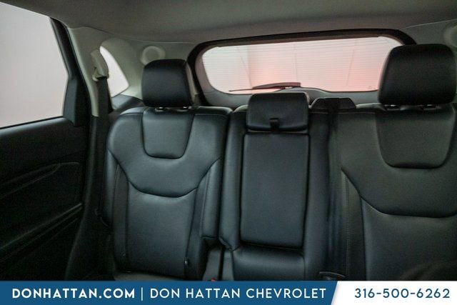 Used 2022 Ford Edge Titanium image 19