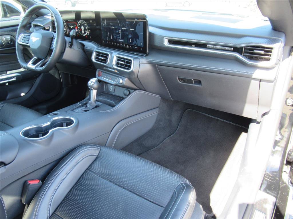 Used 2024 Ford Mustang Premium image 10